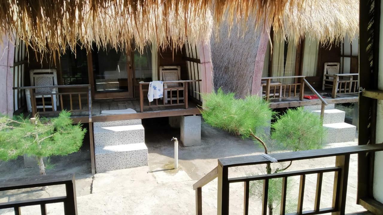 Sunset Beach Bungalow Gili Meno Exteriér fotografie