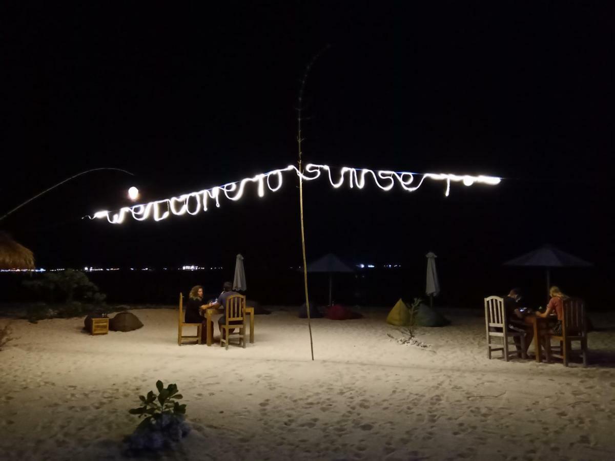 Sunset Beach Bungalow Gili Meno Exteriér fotografie