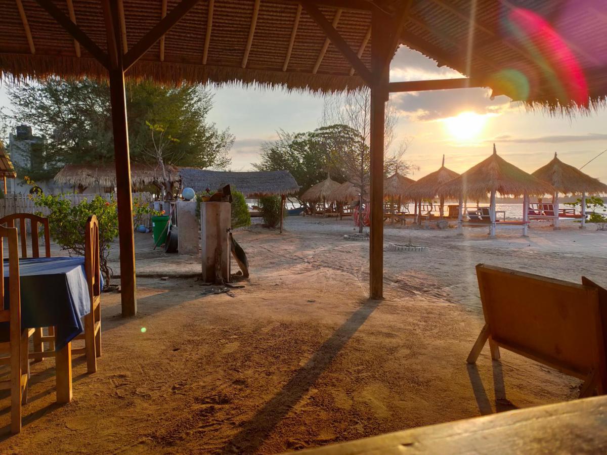 Sunset Beach Bungalow Gili Meno Exteriér fotografie